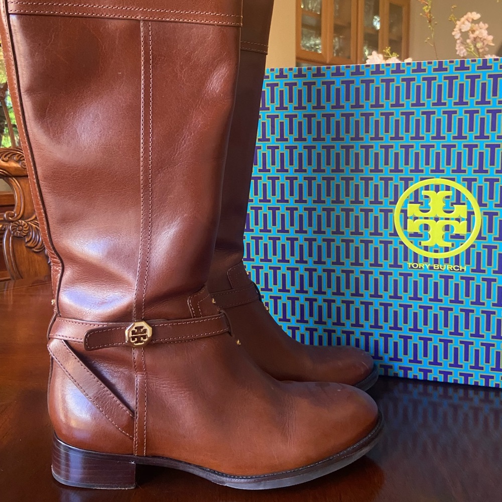 Tory Burch brown riding boots. Previously worn ONCE. In great shape!